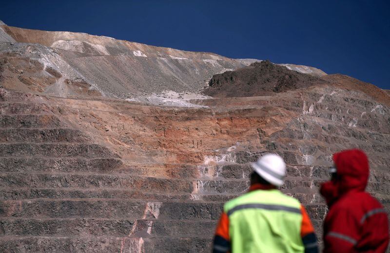 La “Mesa del Cobre” compromete a los cinco gobernadores firmantes a ”coordinar y armonizar” medidas y políticas vinculadas a ese “mineral crítico”