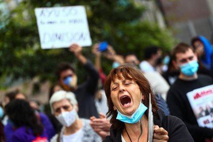 Protesta contra las medidas de prevención, en Vallecas (Reuters)