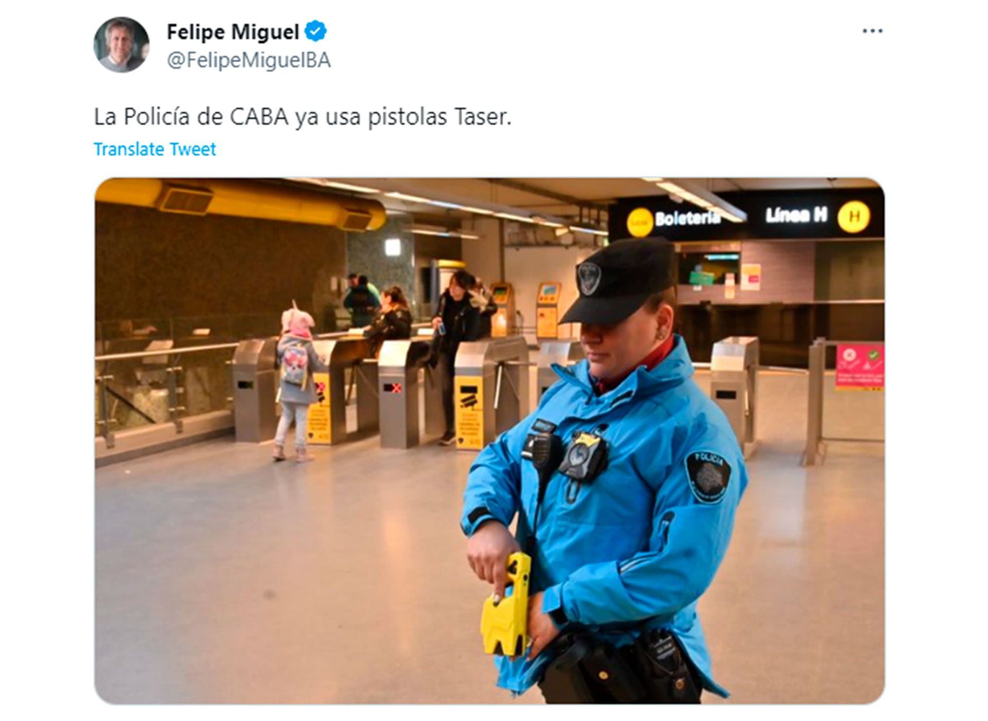 Pistolas Taser. La mitad estará en manos de agentes especiales y el resto  se distribuirá en las 15 comunas