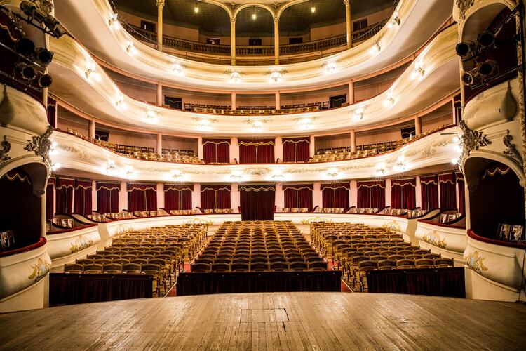 Teatro Municipal Rafael de Aguiar de San Nicolás