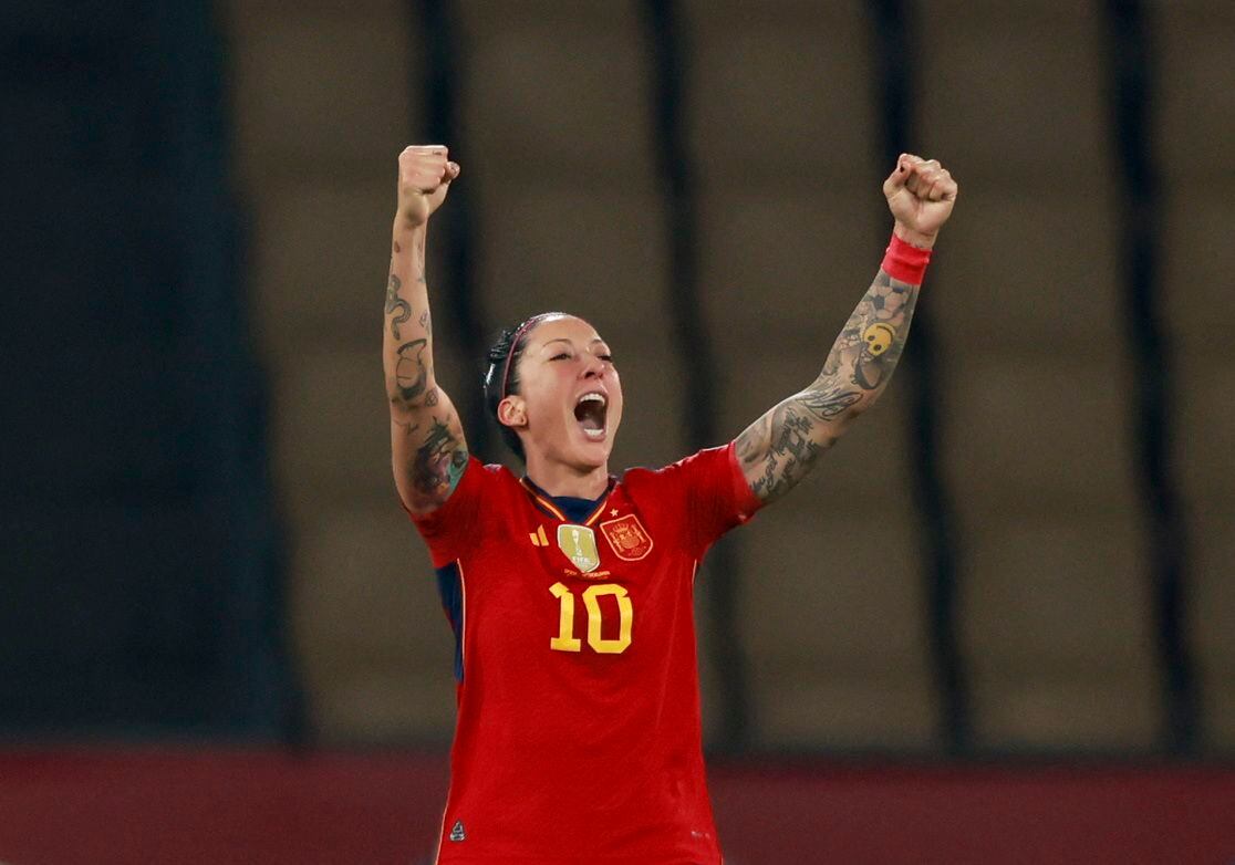 Jenni Hermoso celebra el primer gol de España (REUTERS/Marcelo Del Pozo)