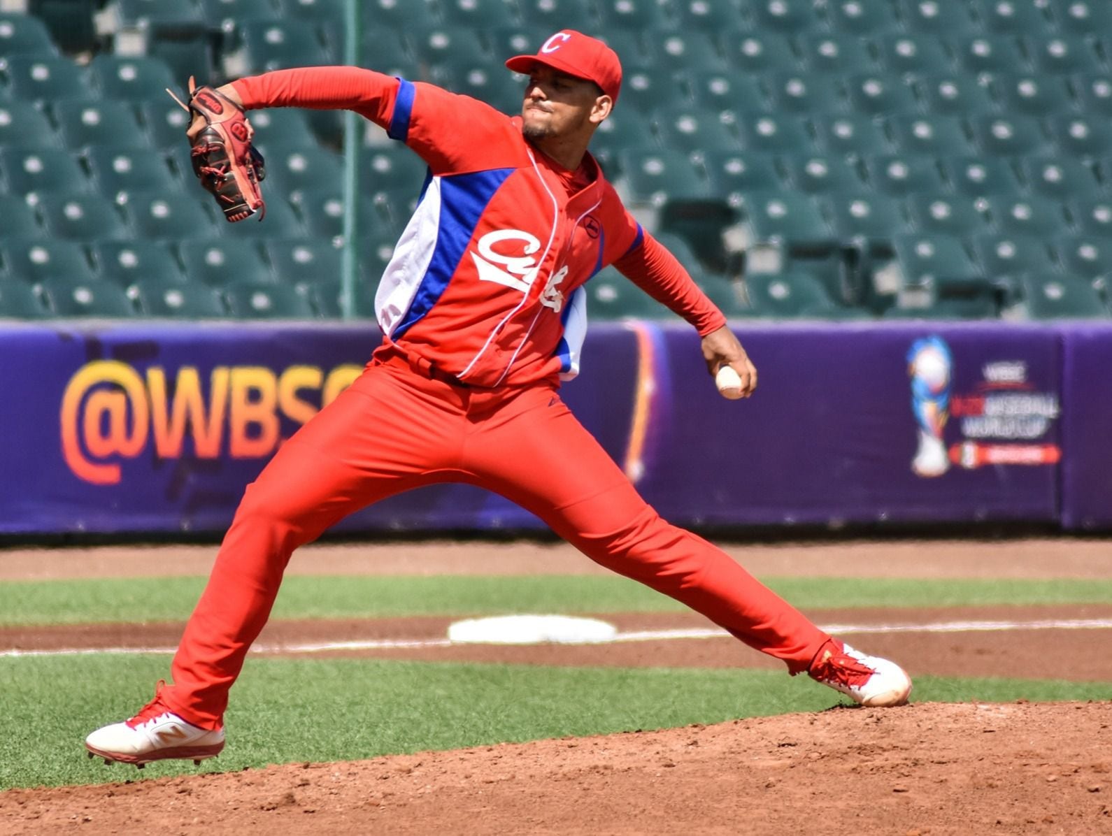 Cuban baseball player defects after team's loss to USA in World Baseball  Classic