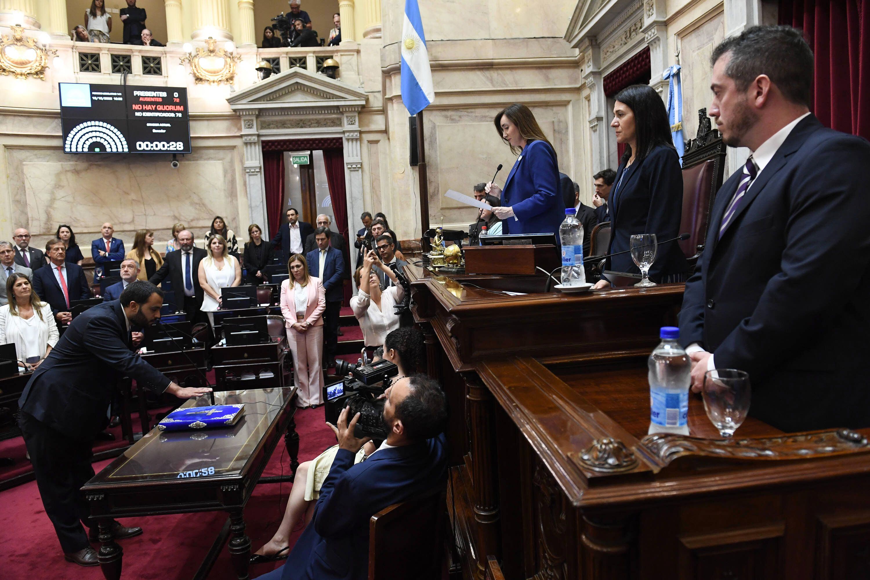 Sesión Pública Especial en el recinto del Senado de la Nación, en Buenos Aires, Argentina, el 13 de diciembre de 2023. Fotos: Comunicación Senado