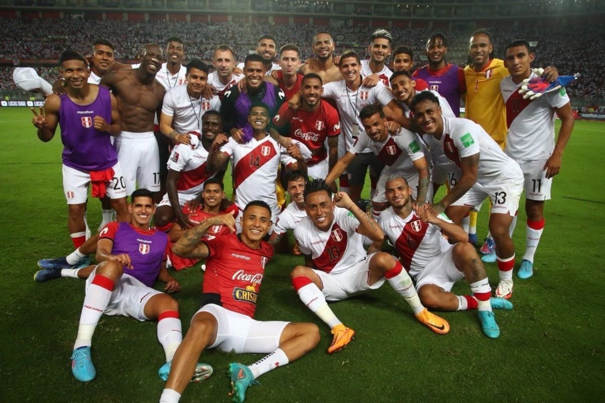 This is how the players of the 'blanquirroja' celebrated the victory against Paraguay. Photo: FPF.