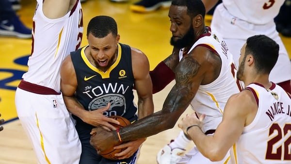 ¿Stephen Curry y LeBron James juntos? (AP)