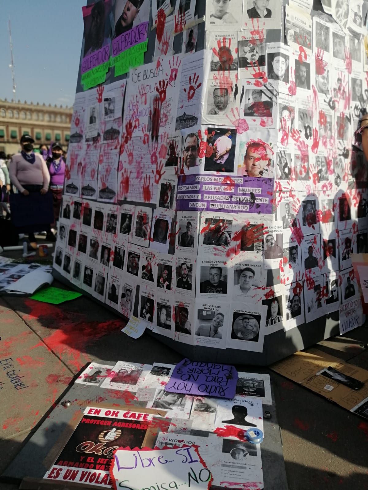 Women make a mural to denounce their aggressors. “International Women's Day”
Credits: Kary Cesar