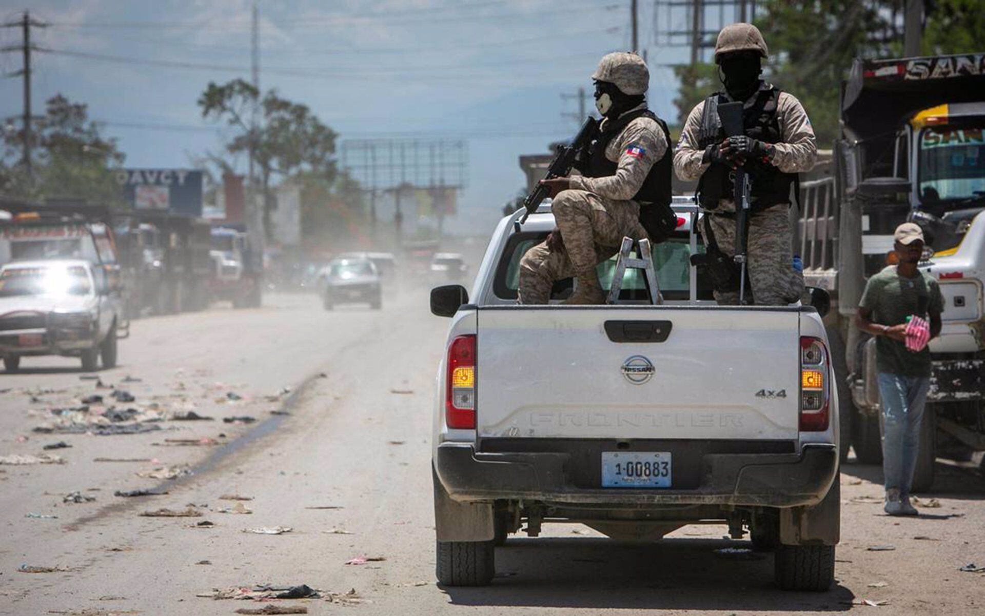 Las fuerzas de seguridad de Haití intentan restablecer el orden tras la masiva fuga de presos que se produjo el domingo en la Penitenciaría Nacional de Puerto Príncipe