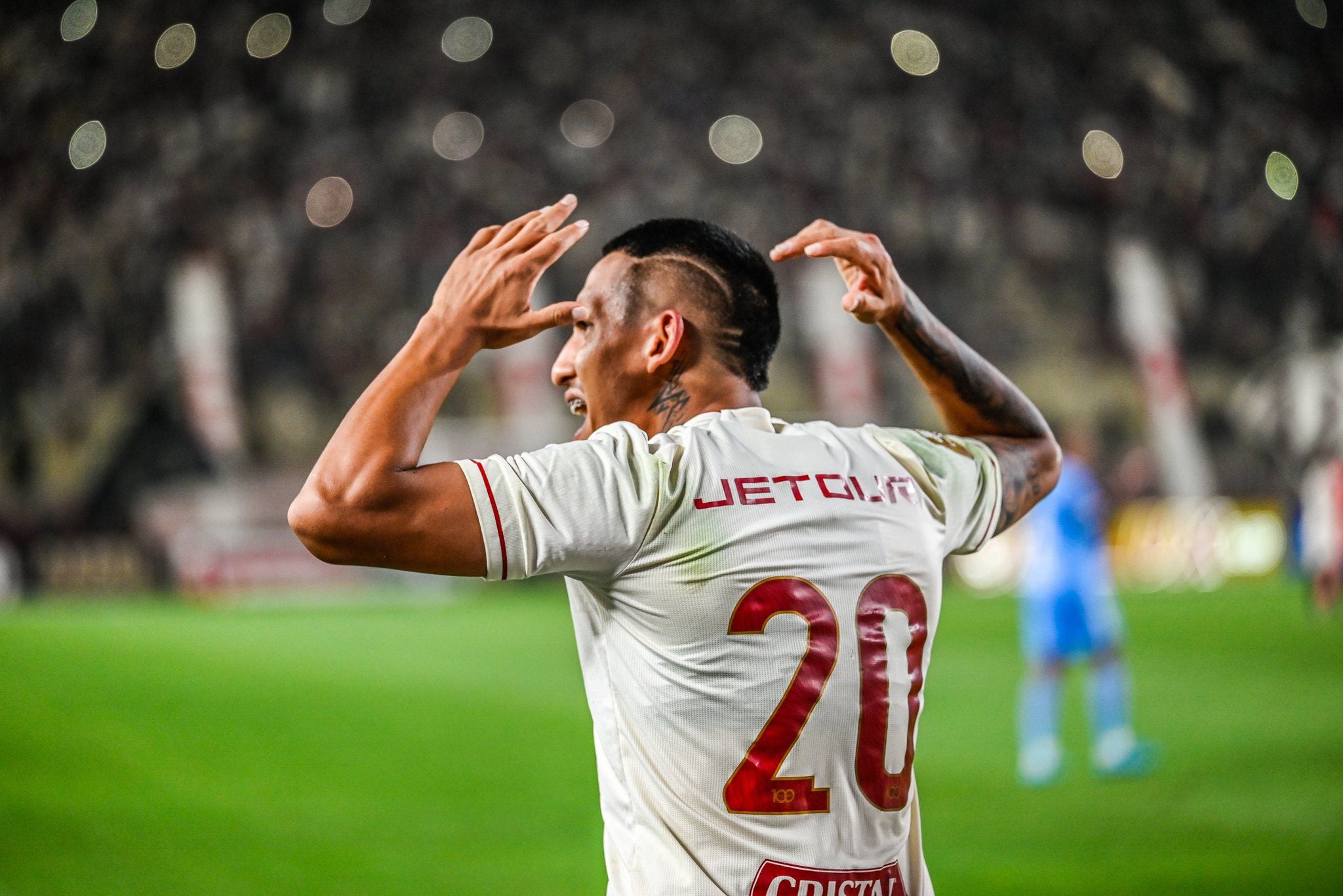 Alex Valera, el máximo goleador peruano de Liga 1 2024. - Crédito: Universitario