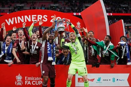 El Leicester City se impuso al Chelsea en Wembley y ganó la primera FA Cup de su historia (Foto: REUTERS)