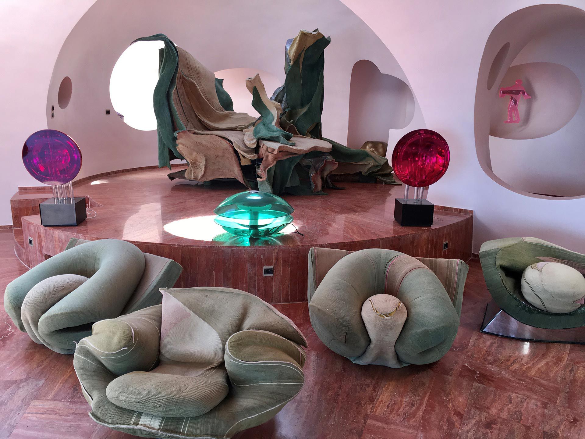 casa pierre cardin cannes