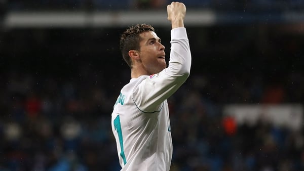 El Real Madrid tendrÃ­a que desembolsar 280 millones en tres aÃ±os para retener a Cristiano (Reuters)