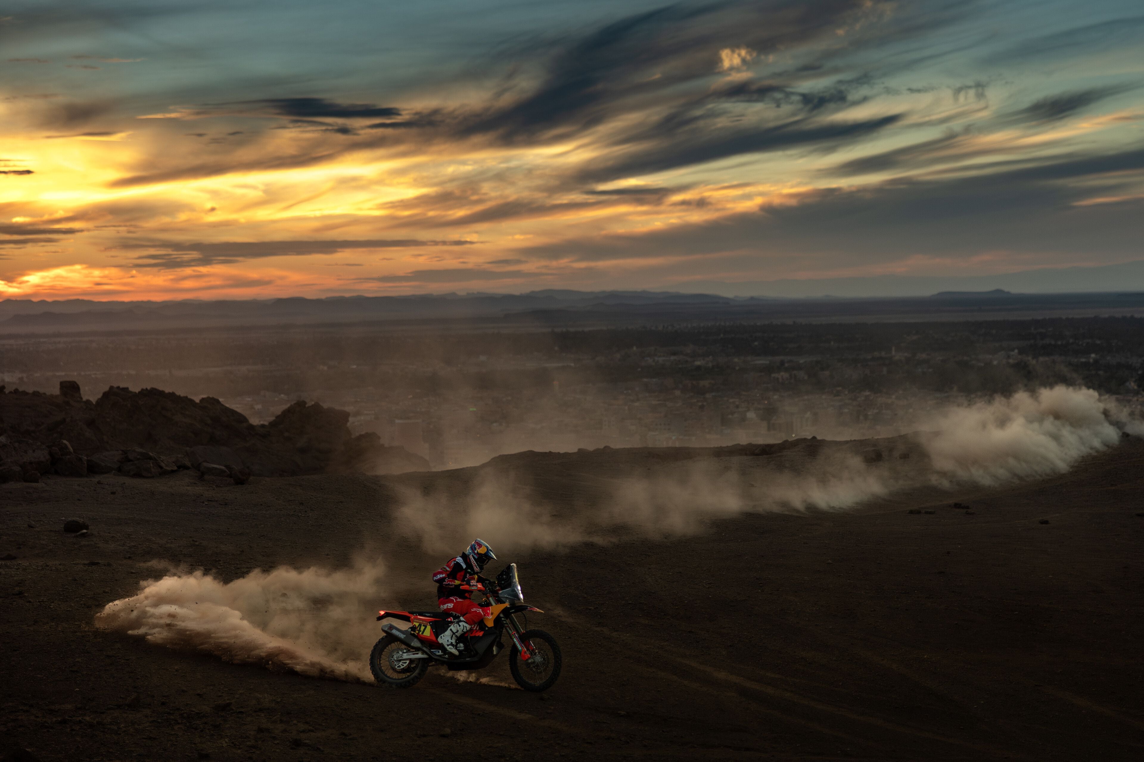 Benavides admitió que arrancará en desventaja el Rally Dakar (Kin Marcin / Red Bull Content Pool)