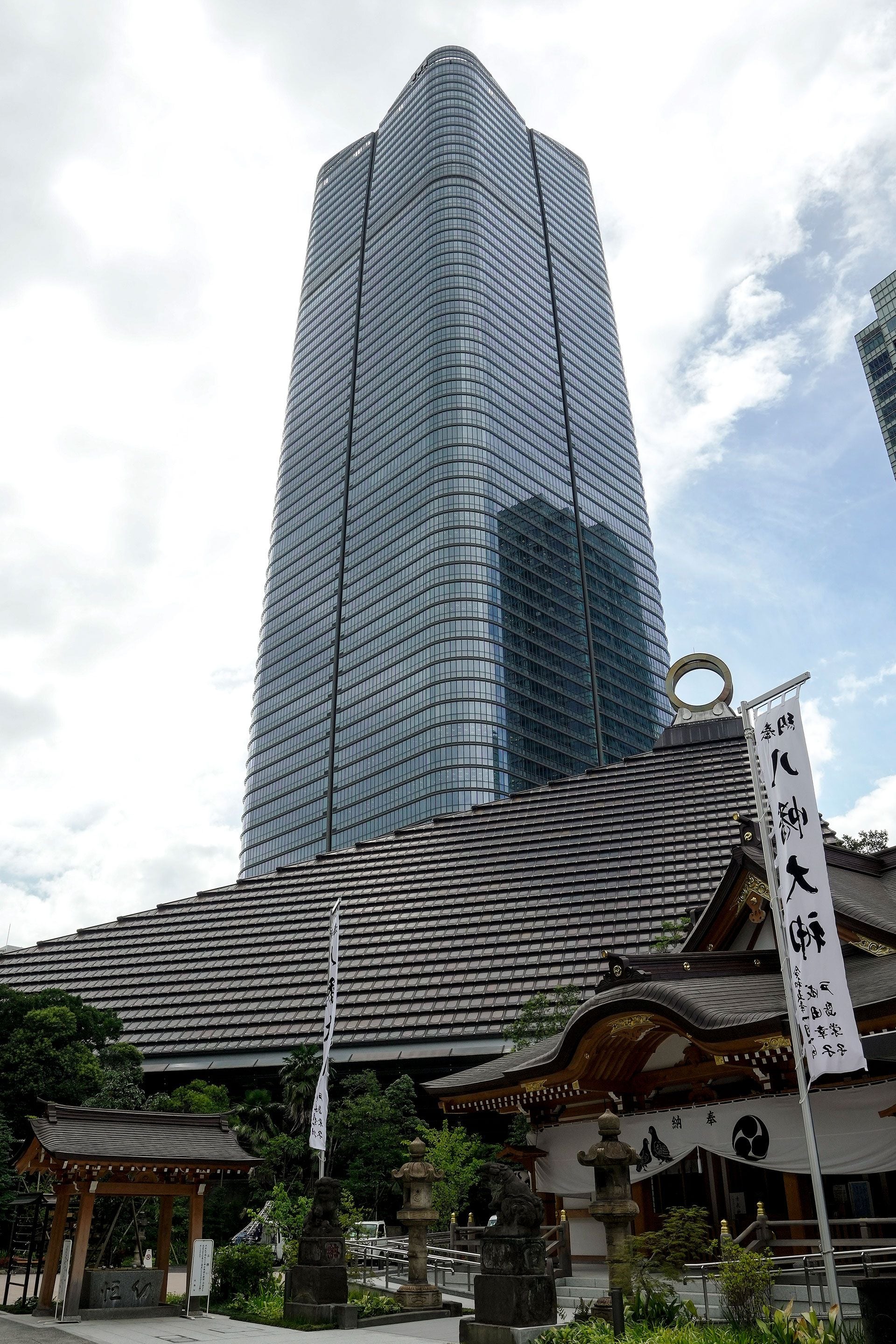 La promotora japonesa Mori Building Co. anunció el 8 de agosto que la construcción de Azabudai Hills, un complejo que contiene la Mori JP Tower, ha finalizado y su inauguración está prevista para el 24 de noviembre de 2023. (Japón, Tokio) EFE/EPA/KIMIMASA MAYAMA
