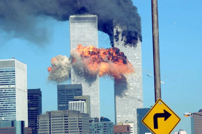 El atentado a las torres gemelas ya venía advertido en la imagen