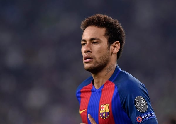 Neymar eligió jugar en el Paris Saint Germain y tuvo una salida turbulenta del Barça (Reuters)