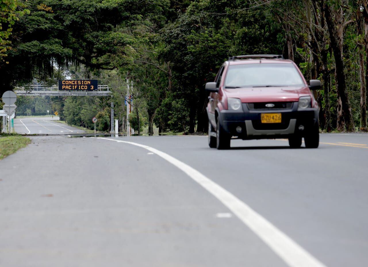 Vehículos en las carreteras de Colombia. Foto: Ministerio de Transporte.