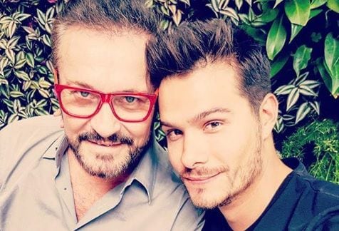 Arturo Peniche y su hijo Brandon, quien dijo amar ver a sus padres juntos o por separado (IG: arturopenicheof)