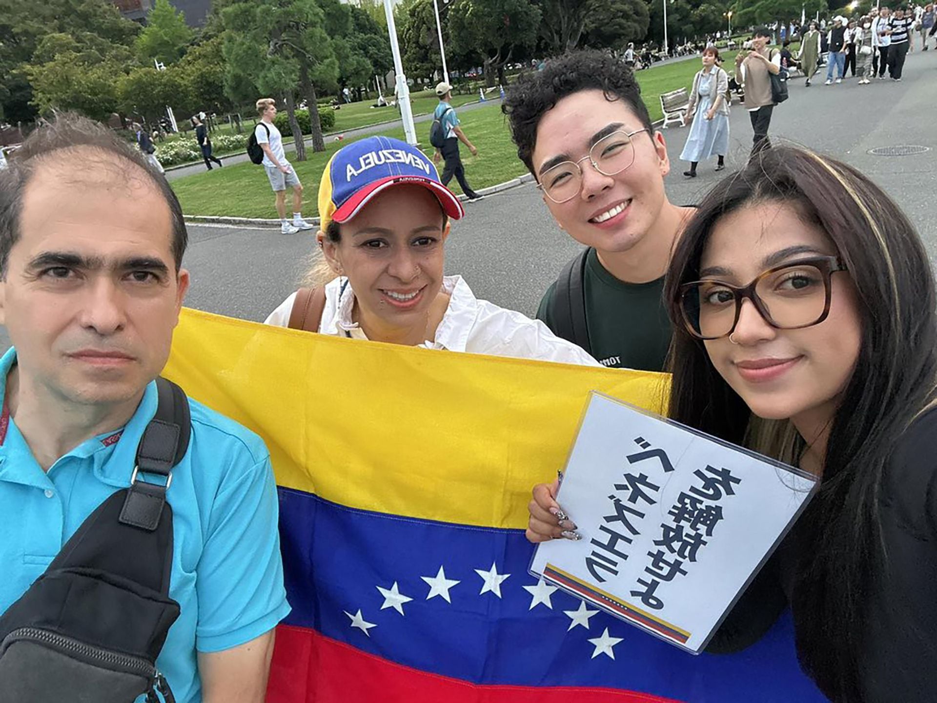 Los venezolanos también se movilizaron en Japón