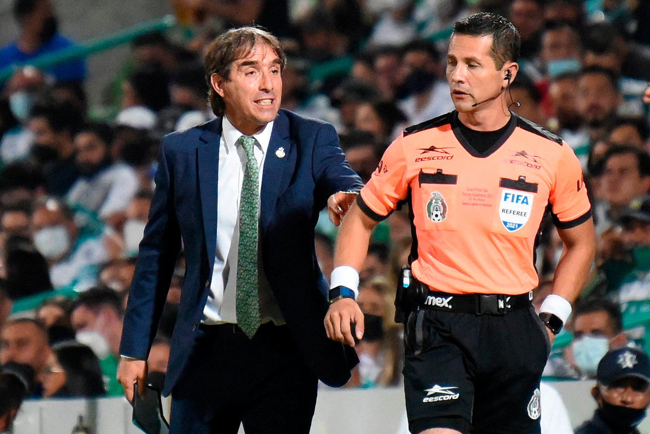 Almada únicamente consiguió un subcampeonato en su etapa con Santos Laguna (Foto: EFE/Andrés Herrera)