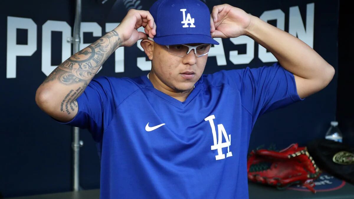 Julio Urías reveló su talento en el futbol durante el calentamiento de los  Dodgers - Infobae