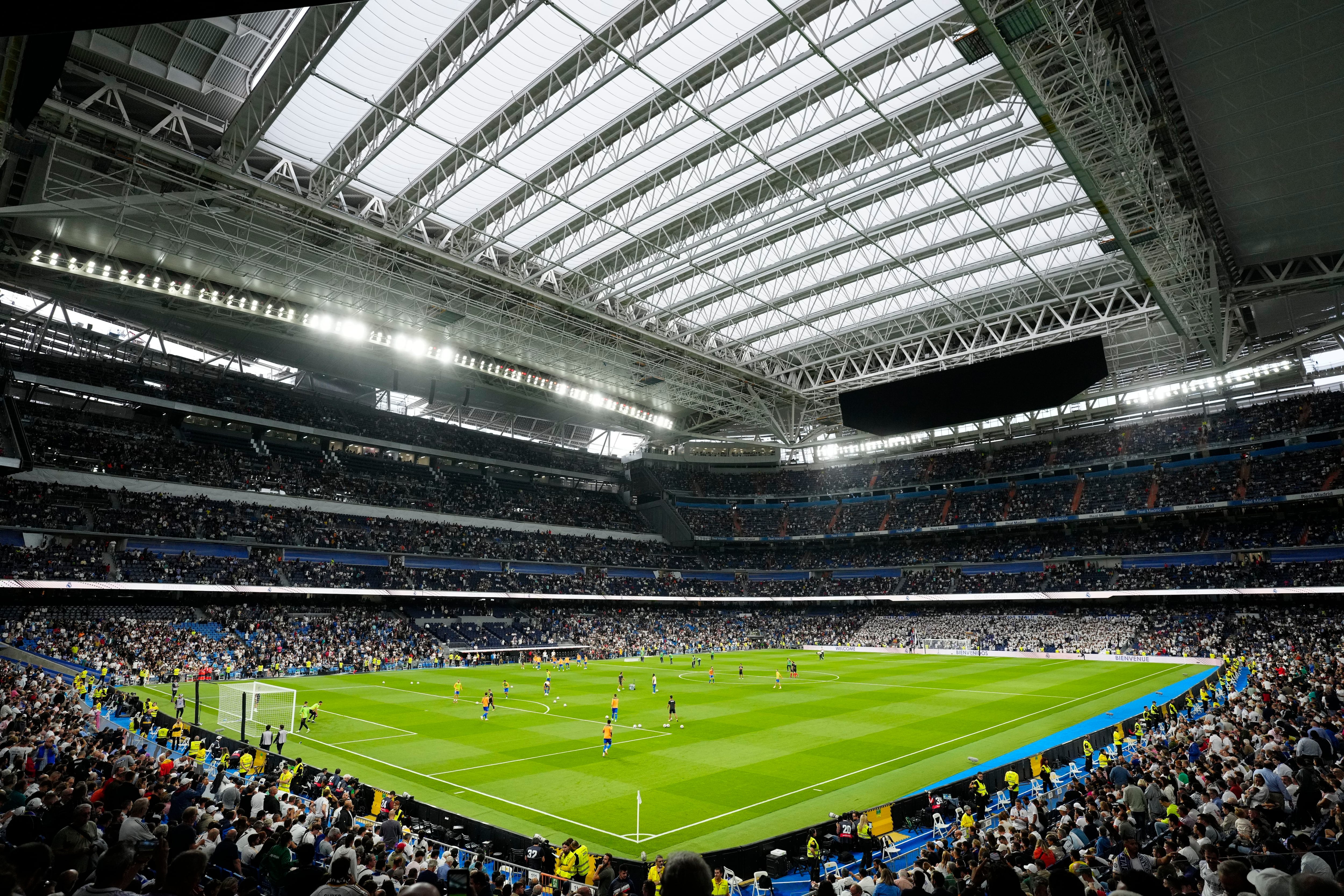 MADRID 02/09/2023.- Fotografía del estadio antes de comenzar el partido correspondiente a la jornada 4 de LaLiga que Real Madrid y Getafe SAD disputan este sábado en el Santiago Bernabéu. EFE/ Borja Sanchez-trillo