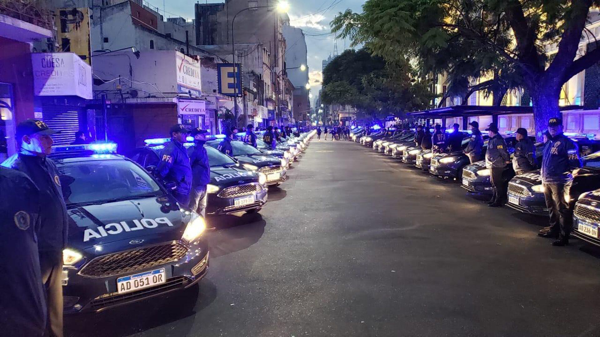 La Policía Federal se desplegó en Rosario como parte del Plan Bandera