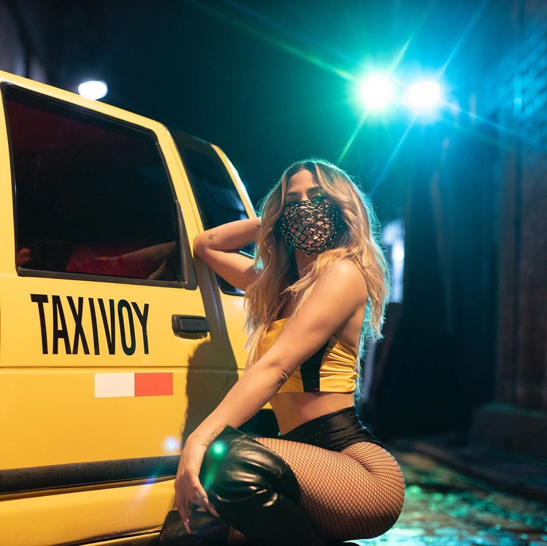 Luego de su increíble éxito con “La Cobra”, Jimena Barón lanzó un nuevo tema: “Taxi Voy” (Foto: Instagram) 