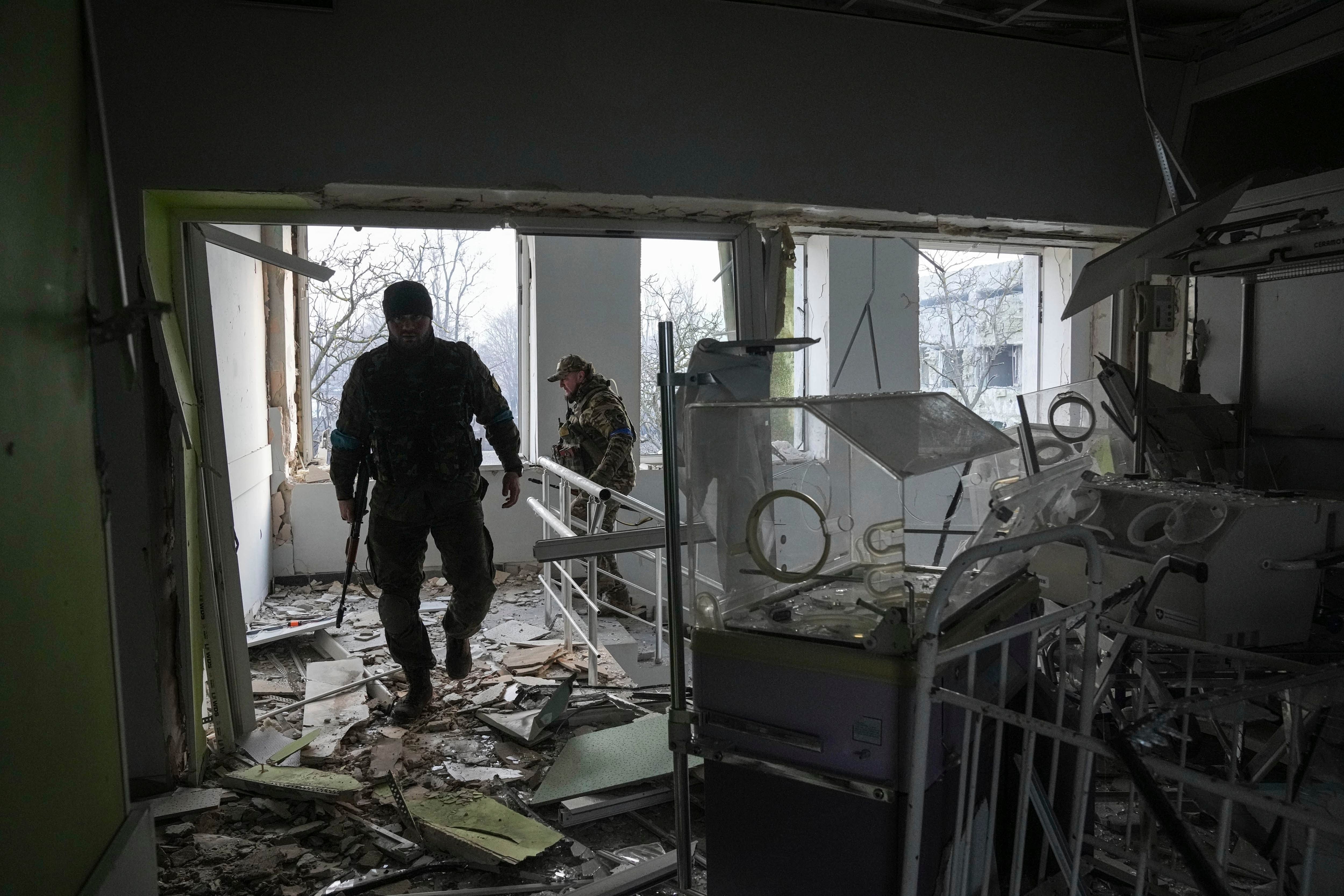 Pregnant woman and baby die after Russia bombed maternity ward - Mariupol - Russia Ukraine War