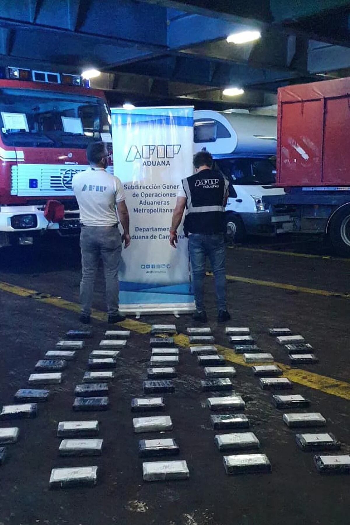 Aduanas detecta cocaína en camión con Zinc