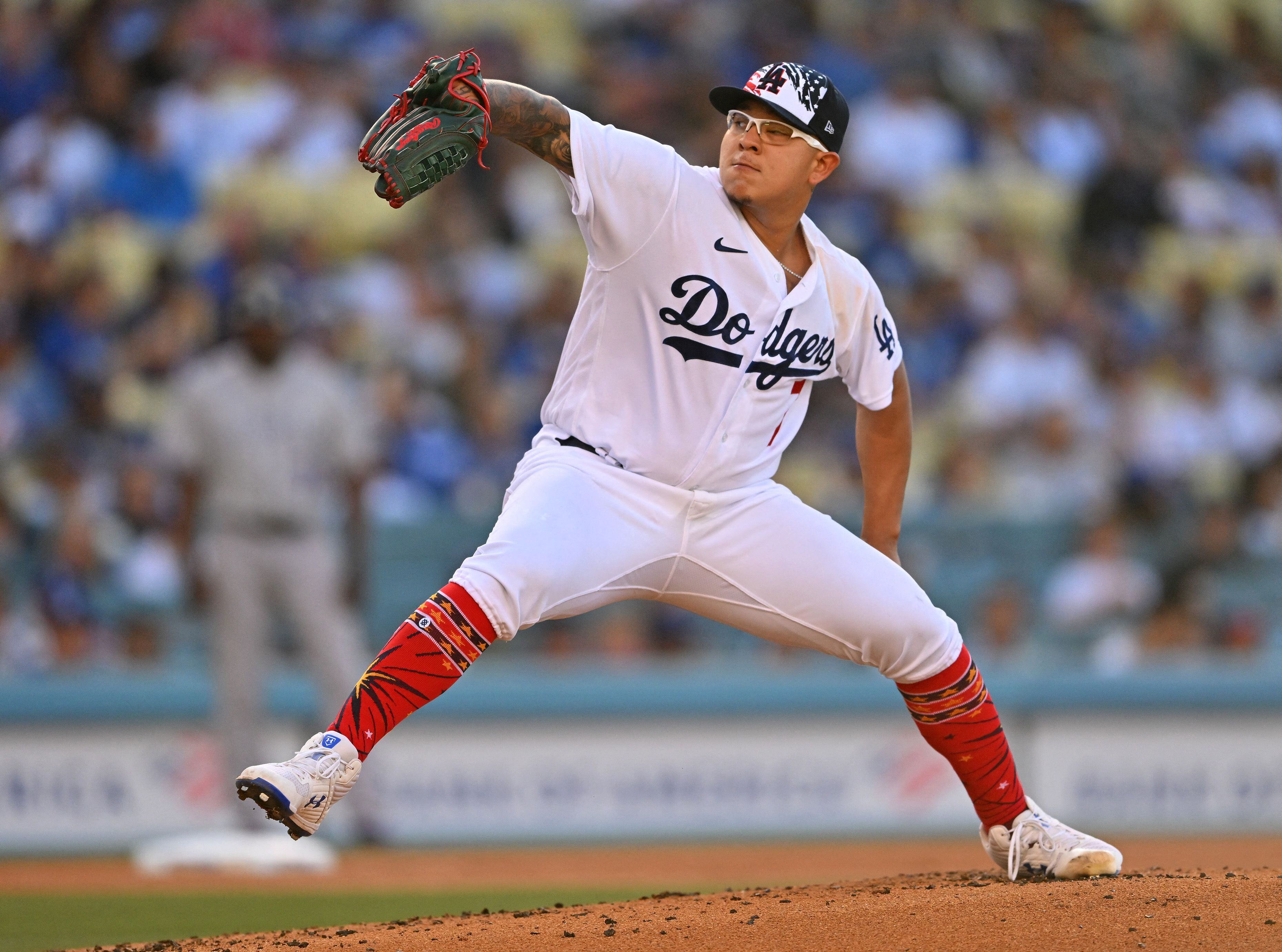 What is the meaning of Julio Urias's tattoos - Infobae