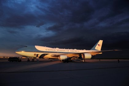 El Air Force One, basado en el famoso avión Boeing 747, es un símbolo de la presidencia de Estados Unidos (REUTERS / Carlos Barria)