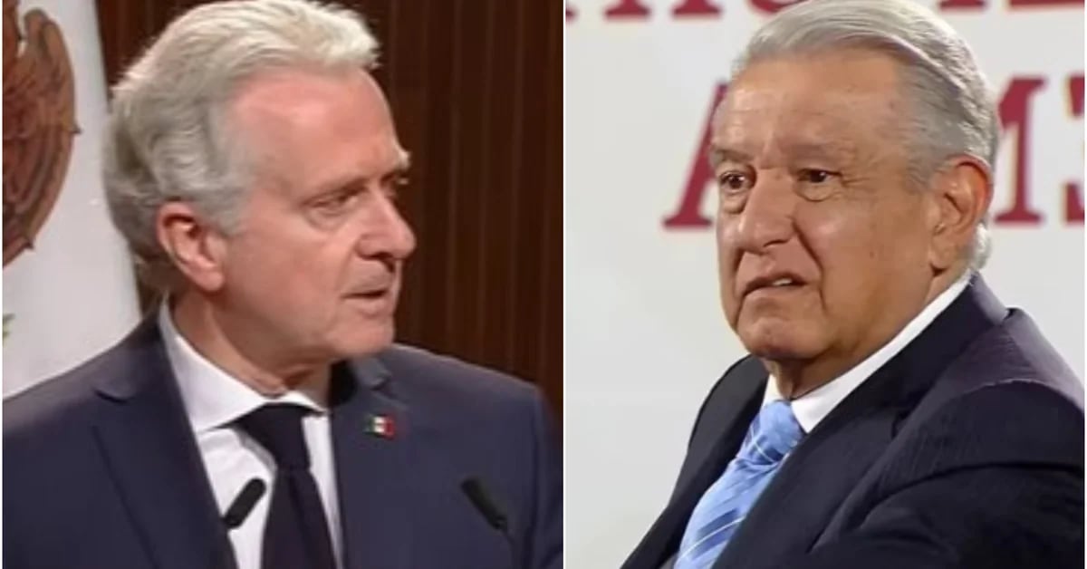 Santiago Creel accused AMLO of taking advantage of March 18 to march