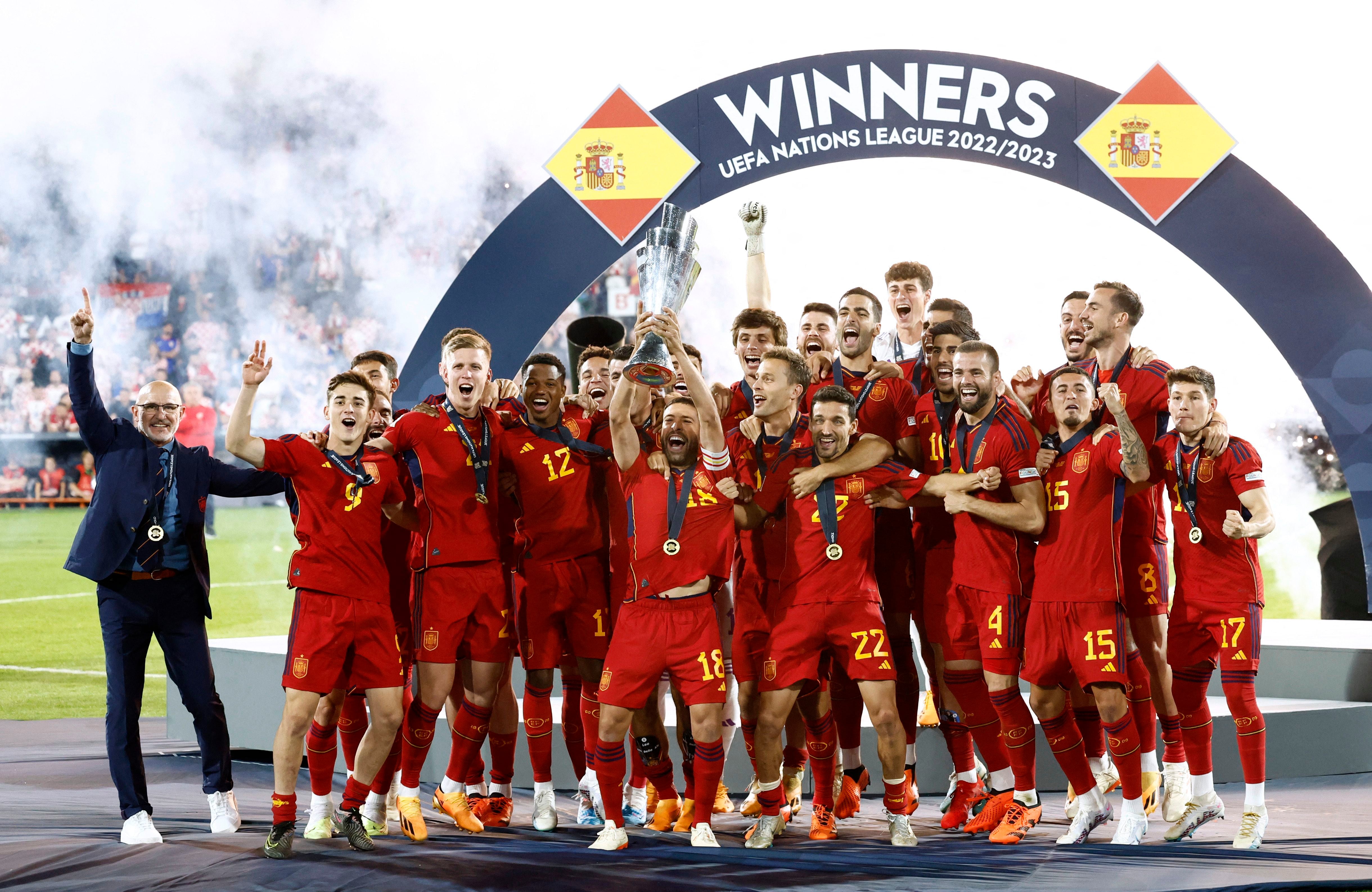 La selección española celebra la conquista de la Nations League (REUTERS).