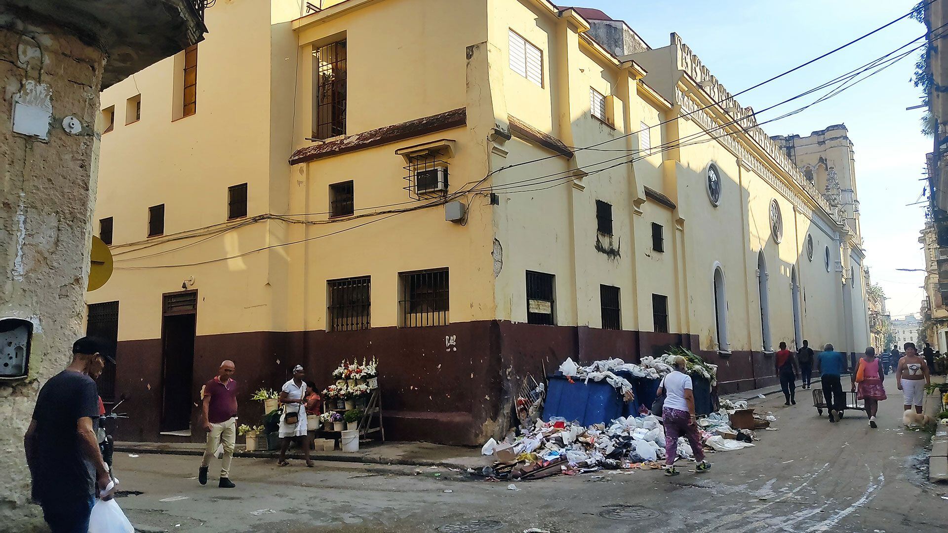 Acumulación de basura en La Habana