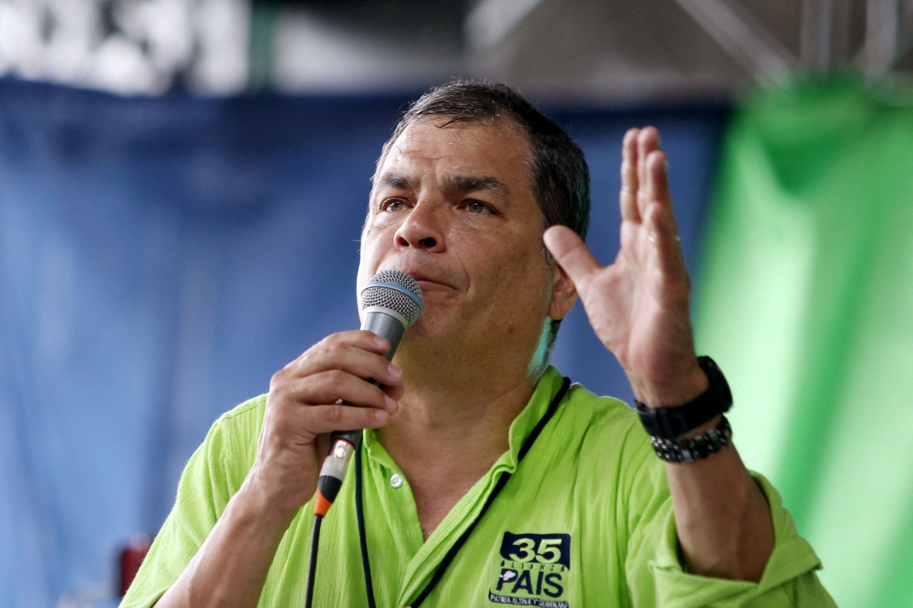 La investigación de Villavicencio fue clave para el proceso que condenó a Rafael Correa y otras figuras de su partido. (REUTERS/Daniel Tapia/File Photo)