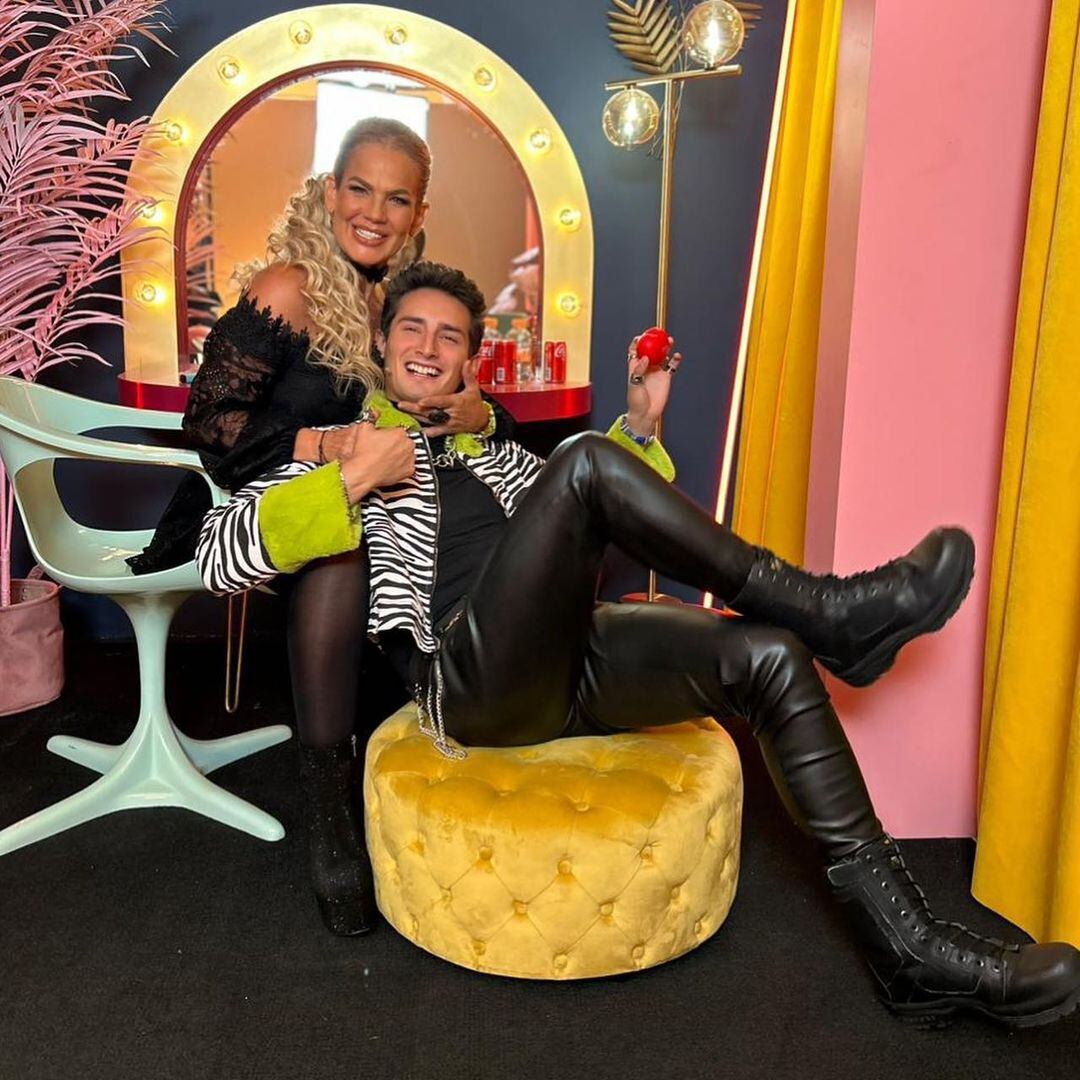 Niurka y Emilio Osorio en los foros de Televisa durante las galas de La Casa de los Famosos (Instagram: @niurka.oficial).