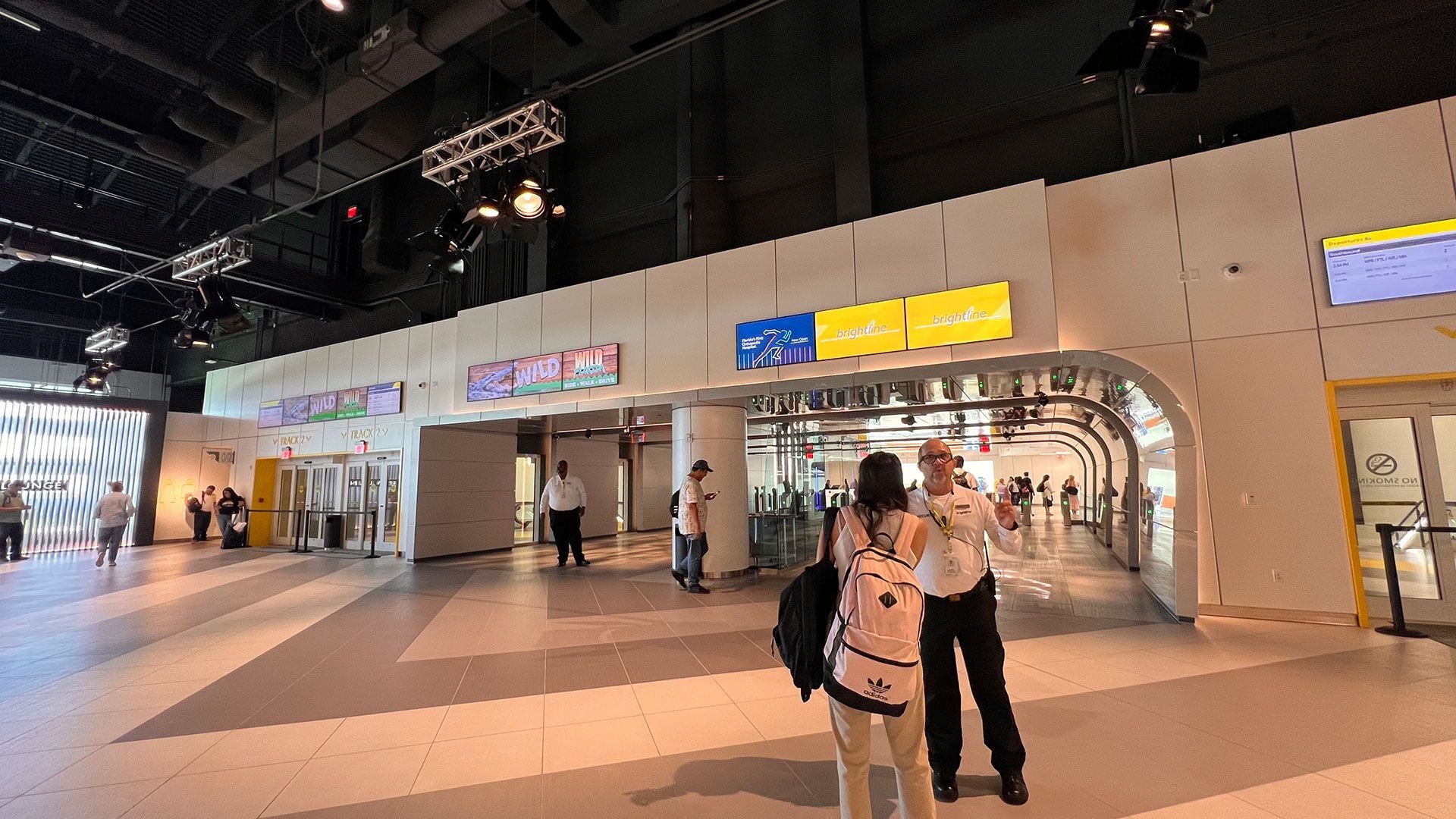 Infobae recorrió la nueva estación de tren en Orlando tras su inauguración. (Foto Opy Morales)