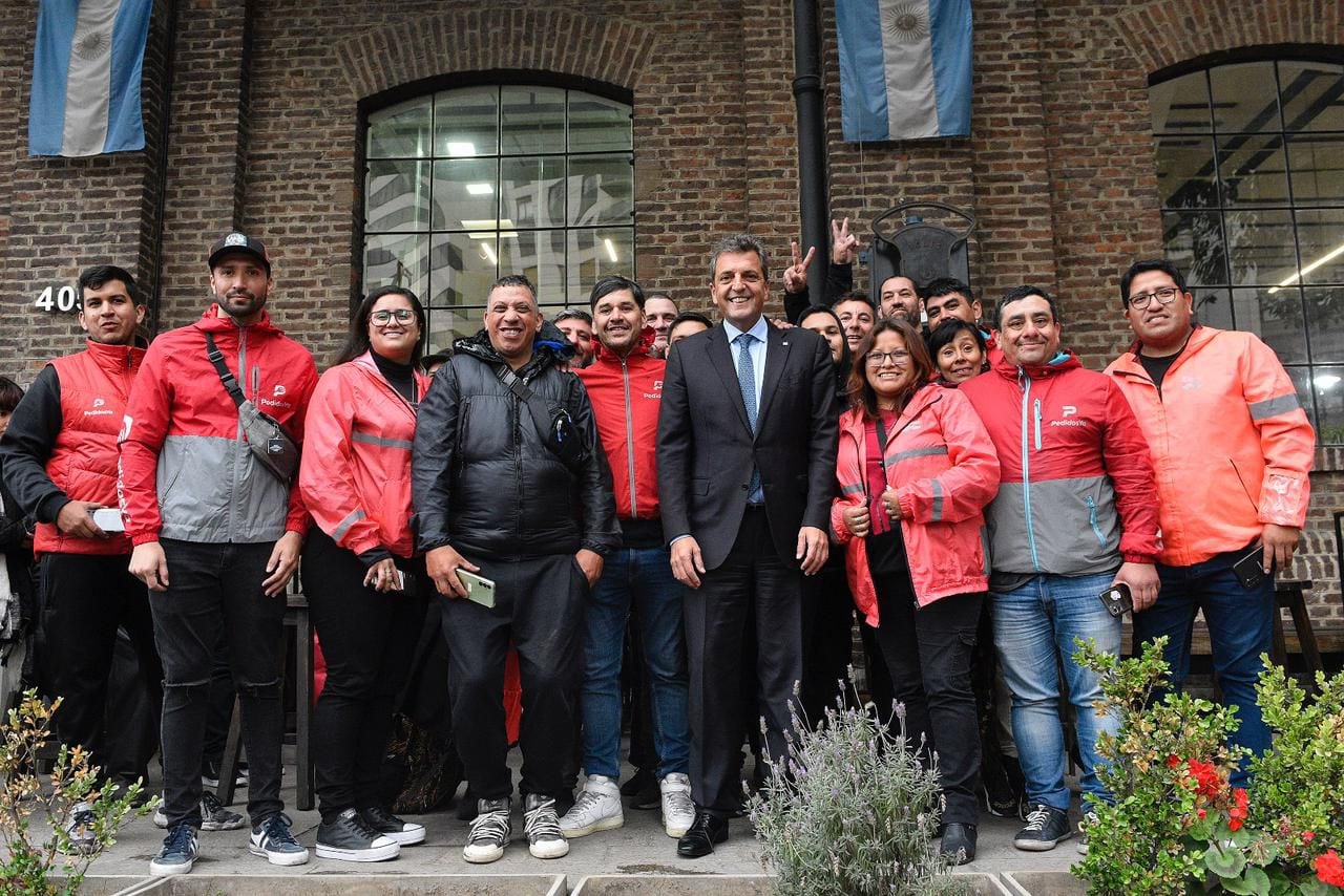 Sergio Massa realizó una serie de anuncios para los trabajadores de plataformas de delivery