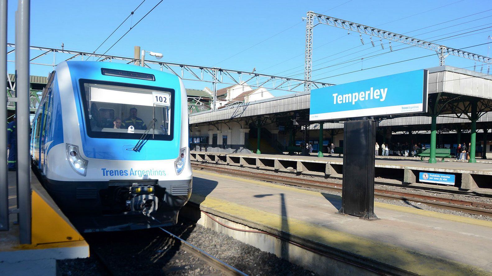 El servicio del tren Roca estará reducido hasta que finalicen la reconstrucción del puente 21 del viaducto de Barracas