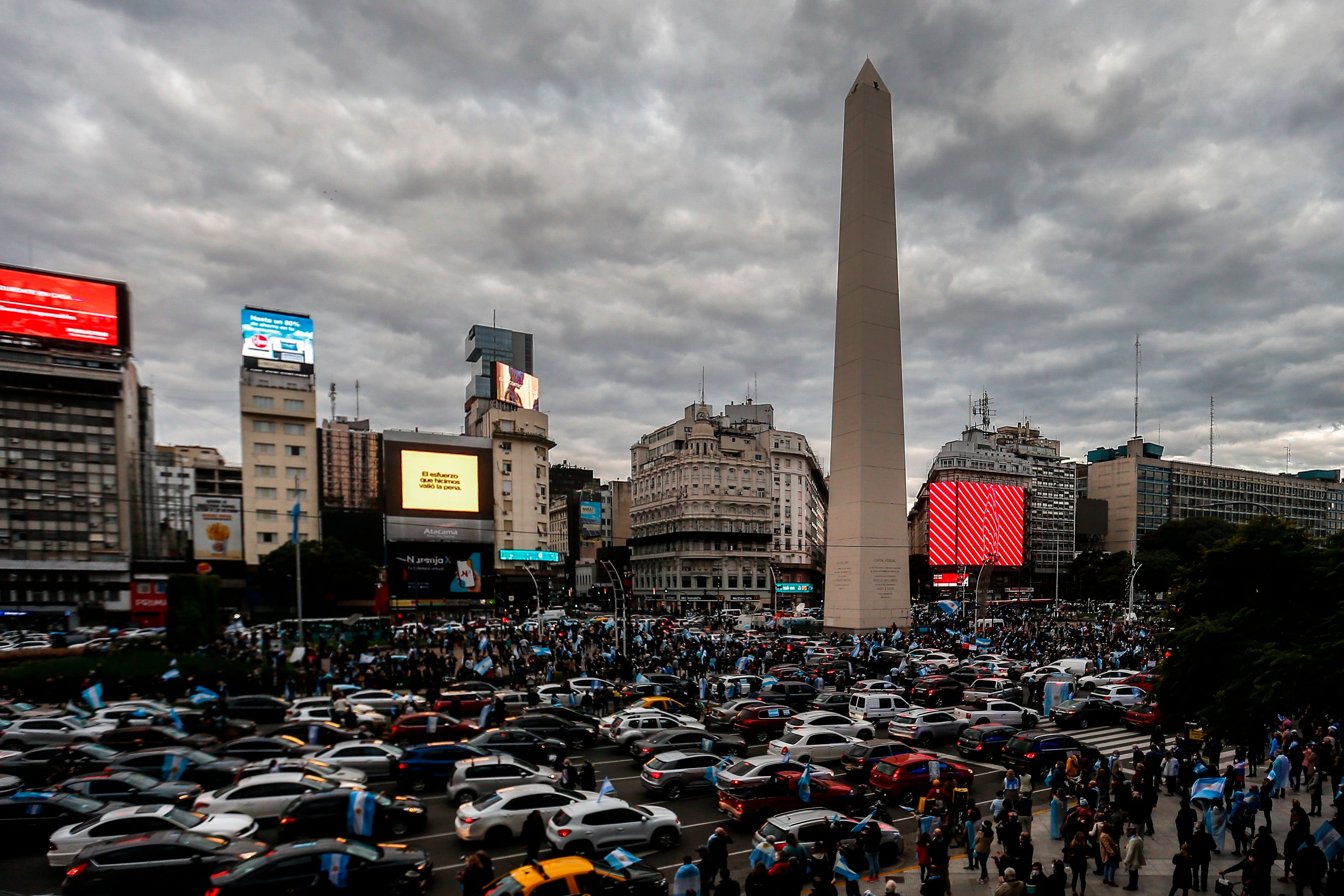 La frecuencia de superación de los límites recomendados para el dióxido de nitrógeno es preocupante y las simulaciones indican que podría ser elevada en gran parte del AMBA de Argentina, según un estudio de Andrea Pineda Rojas y colaboradores/ EFE/Juan Ignacio Roncoroni/Archivo 