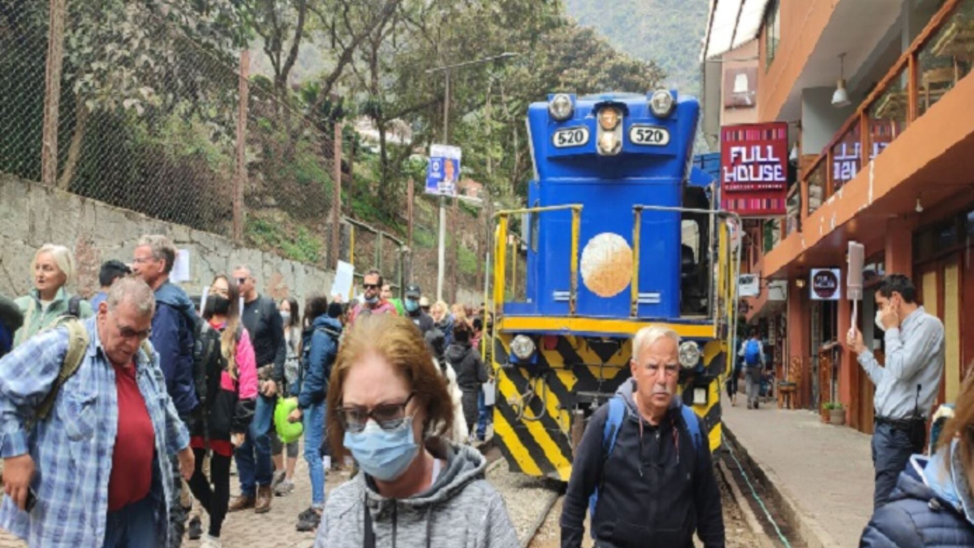 Se suspenden rutas para Machu Picchu y Titicaca