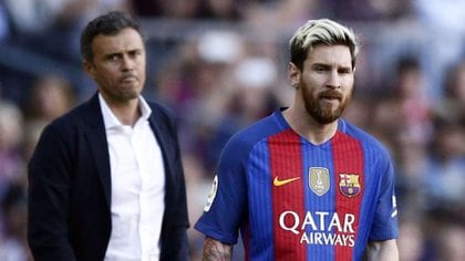 Luis Enrique (50 años) dirigió durante tres temporadas a Messi en el Barcelona (AP)