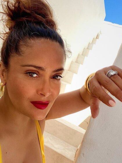 Así luce su cara a los 54 (IG: salmahayek)