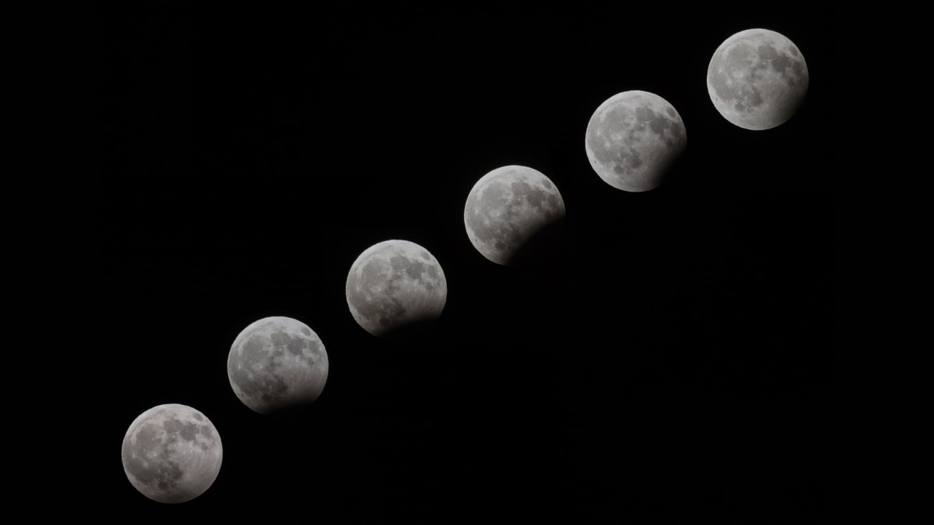 Esta semana habrá luna llena, momento que muchos aprovechan para realizar rituales o cortarse el cabello (Luay Sababa/Xinhua)