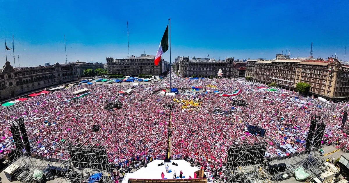 Gobierno de CDMX da a conocer cuántas personas acudieron a la “marea rosa” en el Zócalo – infobae