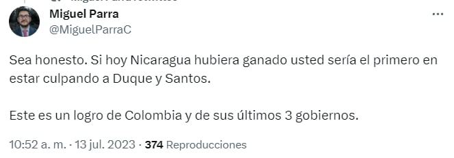 Ante estos comentarios de Gustavo Bolívar, el abogado Miguel Parra le replicó el comentario al exsenador para desmentir su postura. Twitter/@MiguelParraC