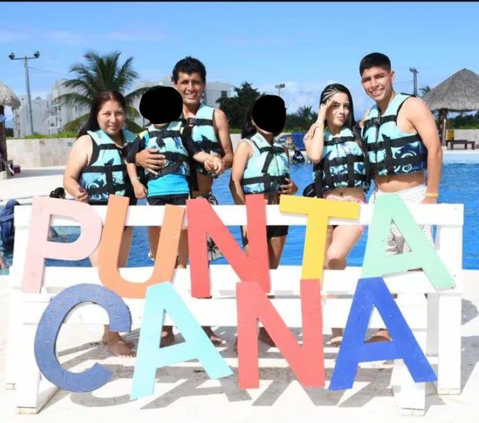 Piero Quispe llevó a su familia de vacaciones a Punta Cana.