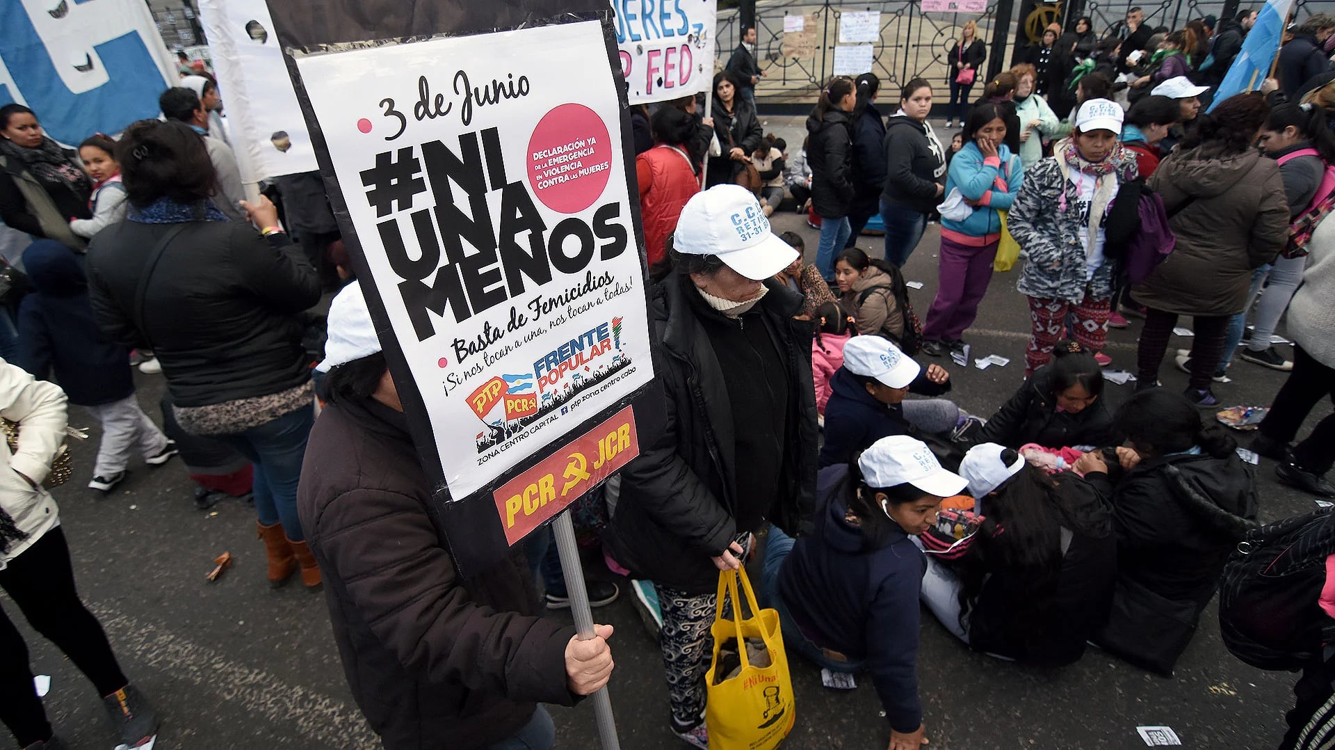 El Partido Comunista Revolucionario (PCR) con su juventud (JCR) también se unió al pedido colectivo (Nicolás Stulberg)