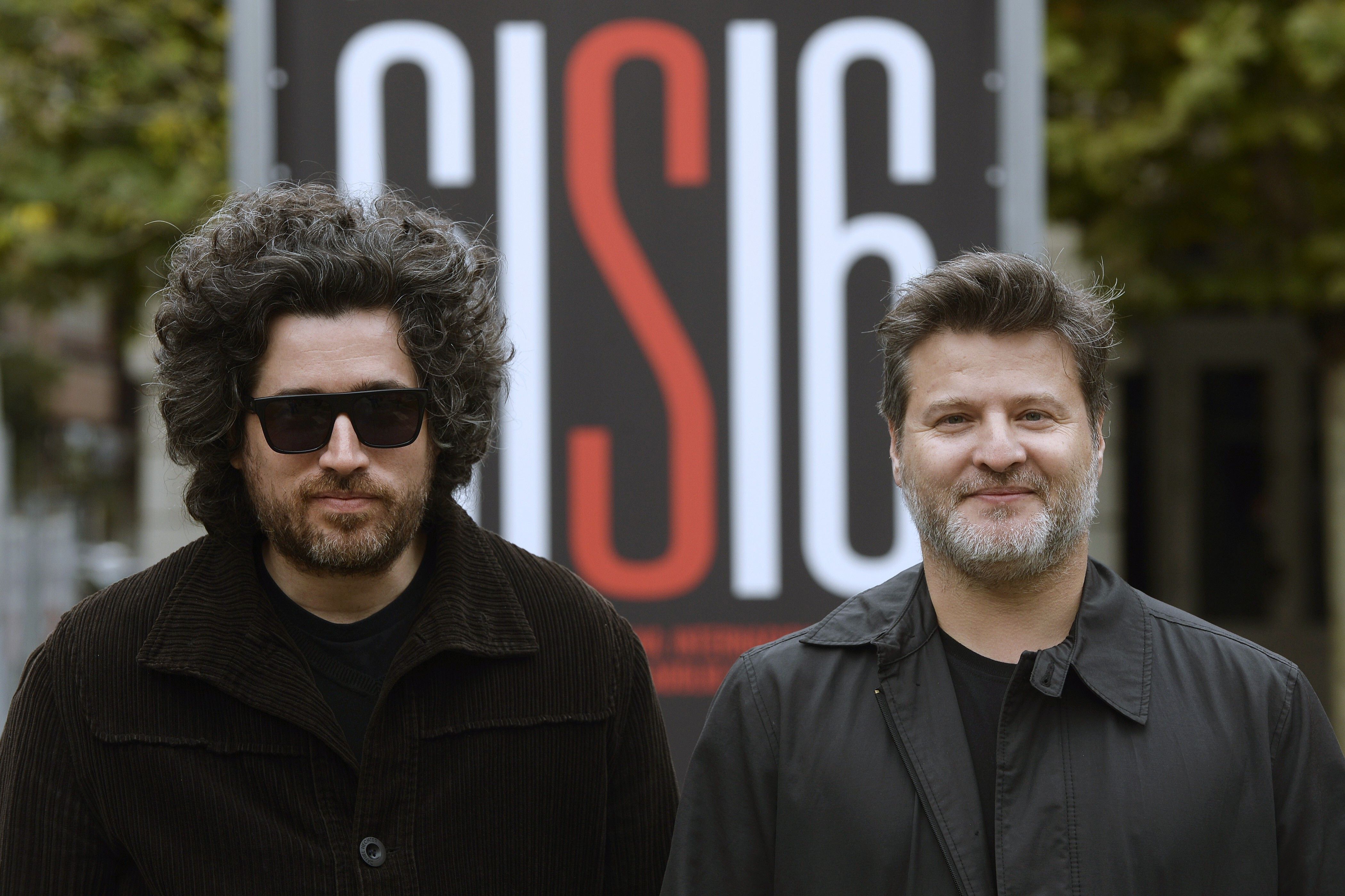 Los argentinos Gastón Duprat y Mariano Cohn, son los creadores de "Nada" que se proyectará en el Festival de San Sebastián. (EFE/Nacho Gallego/ Archivo)
