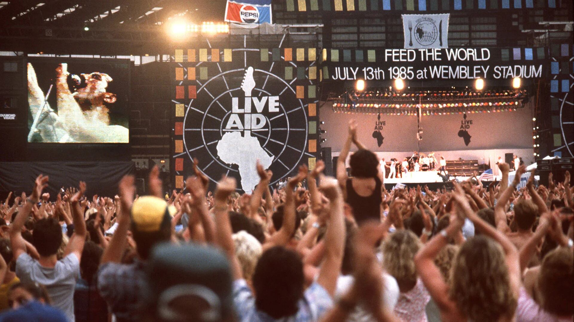Los 15 minutos de la presentación de Queen en el Live Aid en 1985 fueron absolutamente consagratorios. Bob Geldof dijo que ese día, Freddie tuvo la audiencia que él merecía: el mundo entero